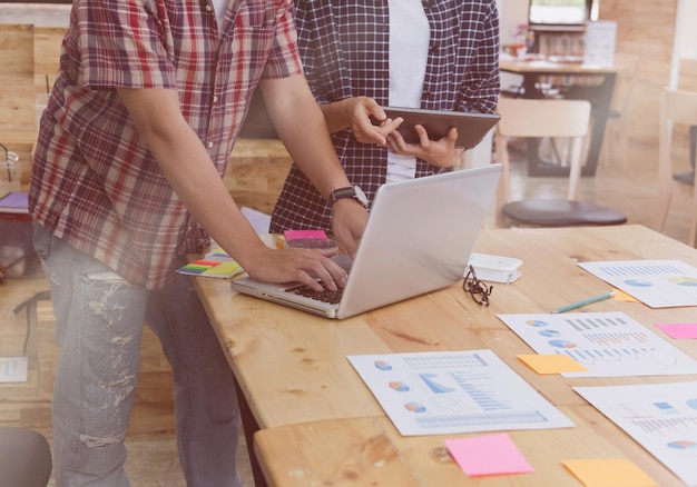 Story collection and narrative building